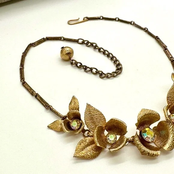 Vintage Deco Rhinestone Flower Statement Necklace - Picture 7 of 17